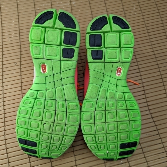 Nike iD Free Run 5.0  526812-902 women's sz 11W. Rare 902 color weigh. Great con - Picture 10 of 10